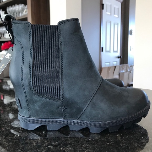 New Sorel Joan of Arctic Wedge II Chelsea Boot, Black Wedges, Sorels, Booties - Picture 3 of 16